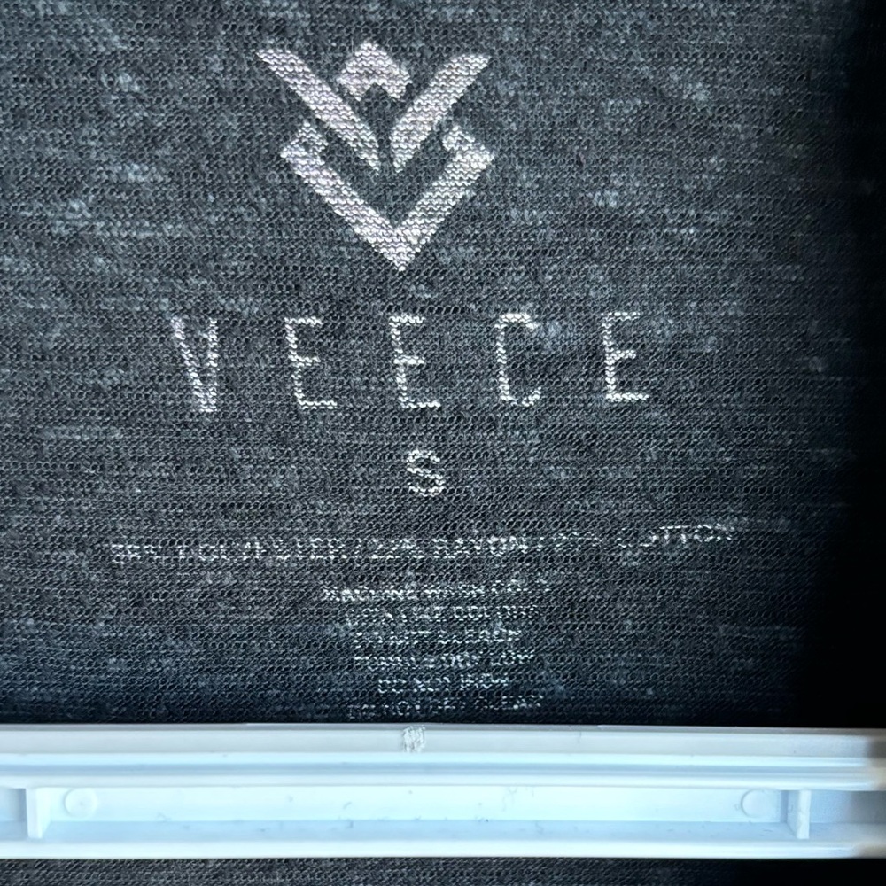 Veece Tee - Picture 4 of 4